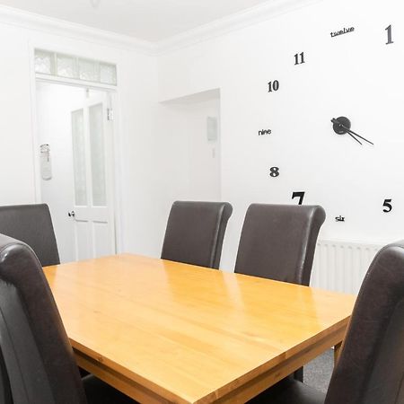 Business Friendly 3Br Home - King Size Beds & Centrally Located Суонси Экстерьер фото